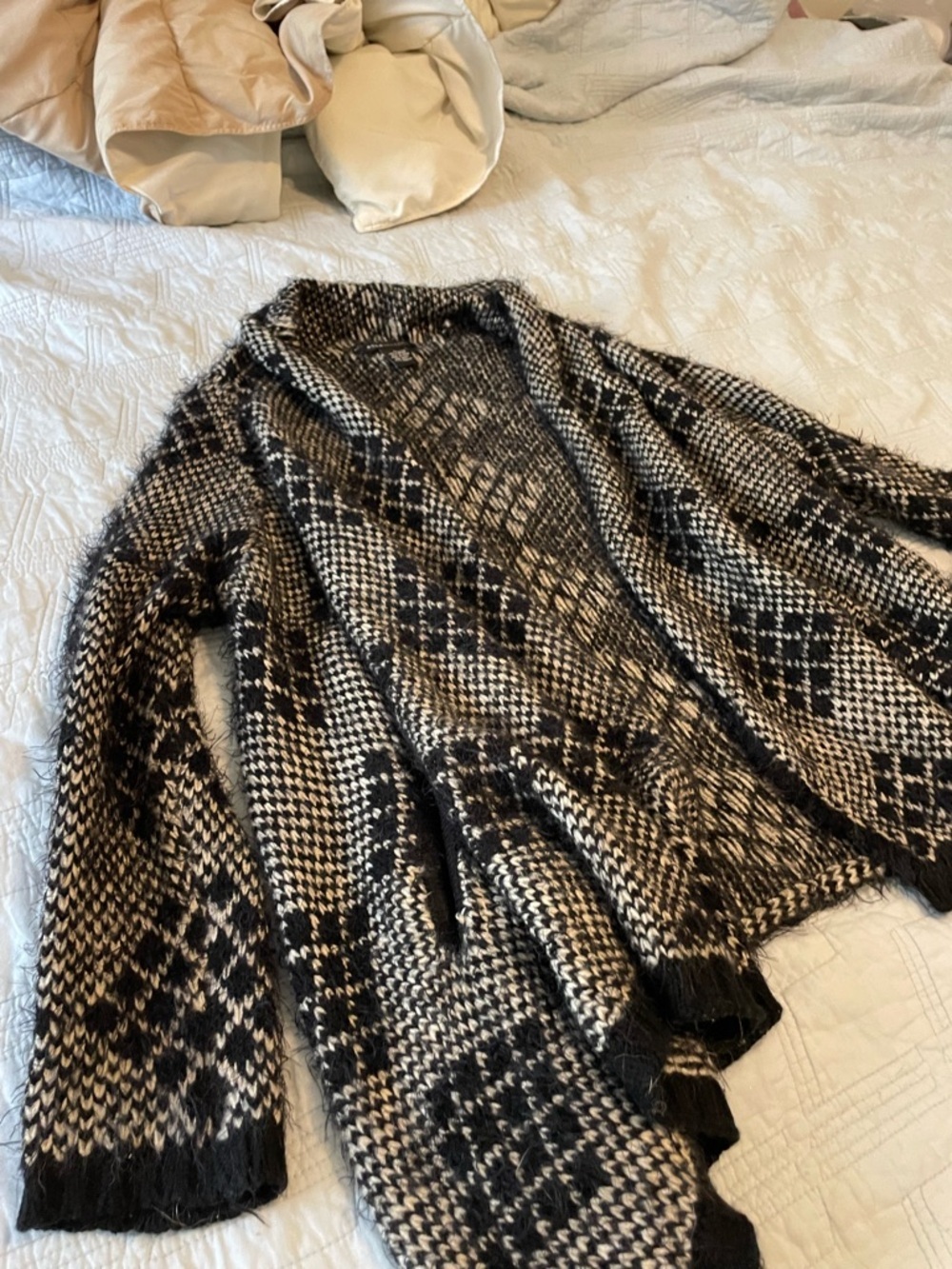 BCBGMaxAzria Black and Cream Knitted Open Cardigan